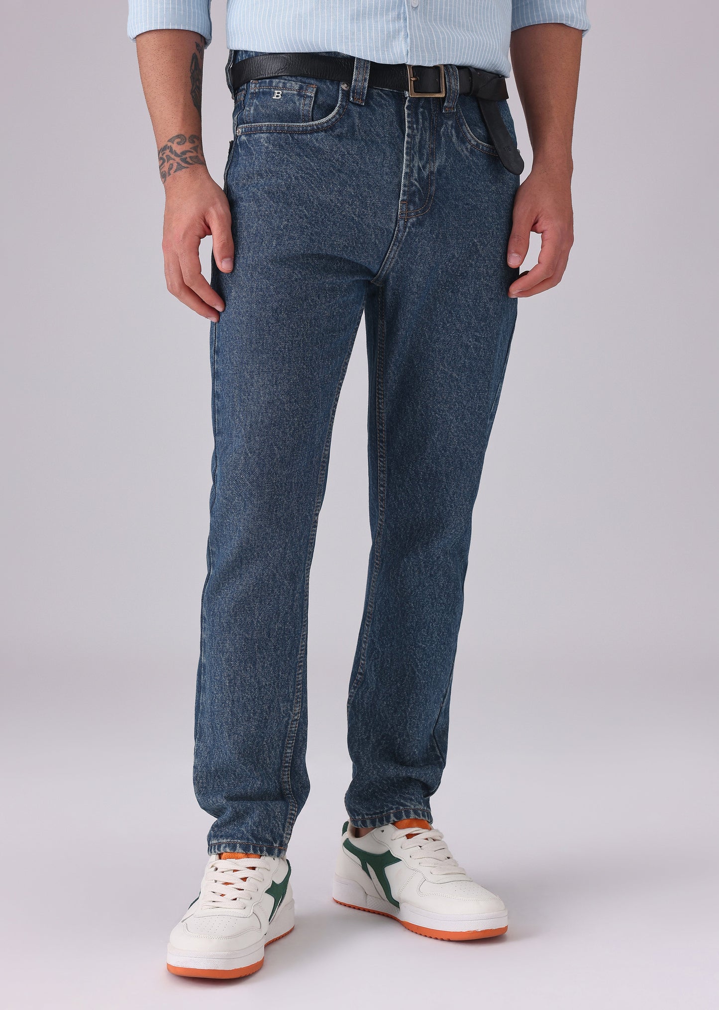 Dark Wash Carrot Fit Jeans