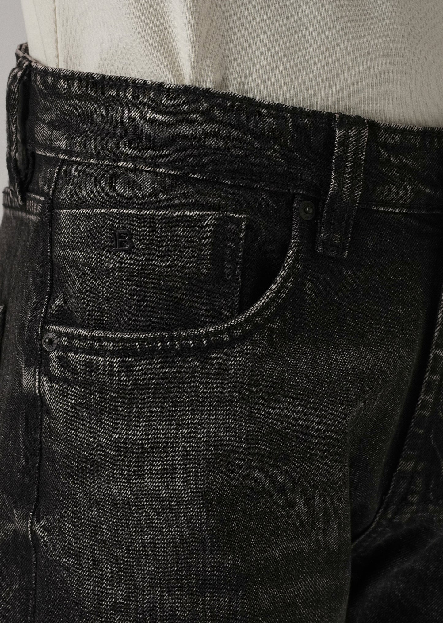 High Fade Black Straight Fit Jeans