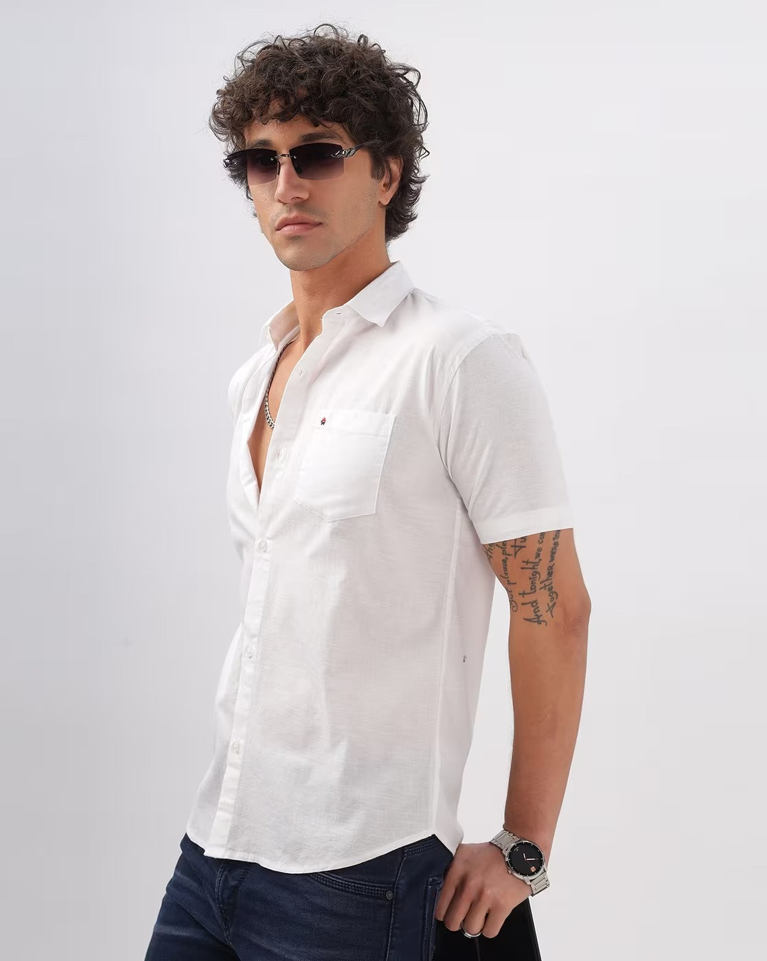 Men Slim Fit Shirt with Patch Pocket