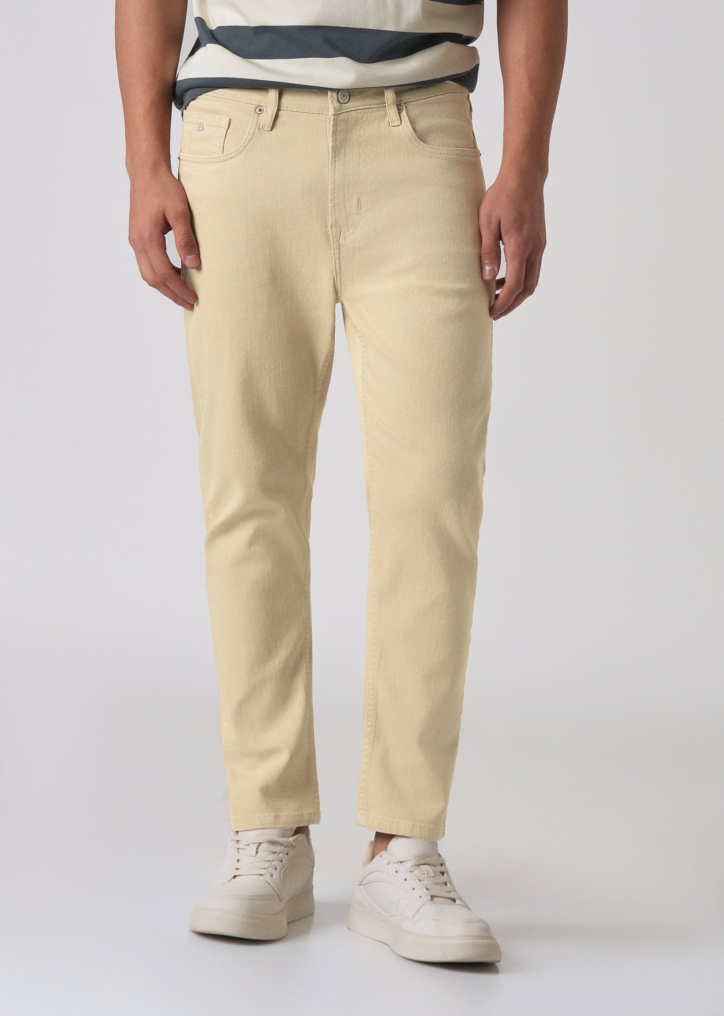 Cream Carrot Fit Denim