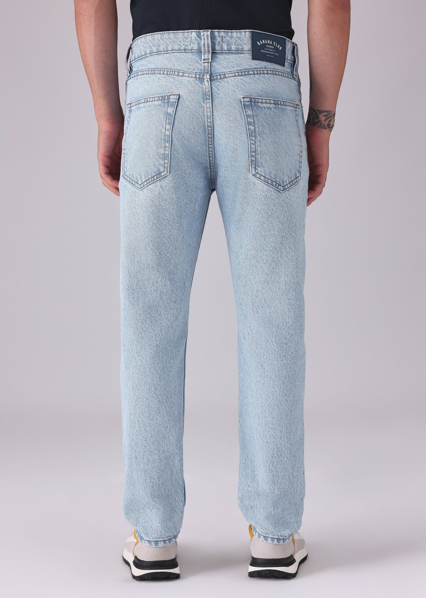 Light Wash Carrot Fit Jeans