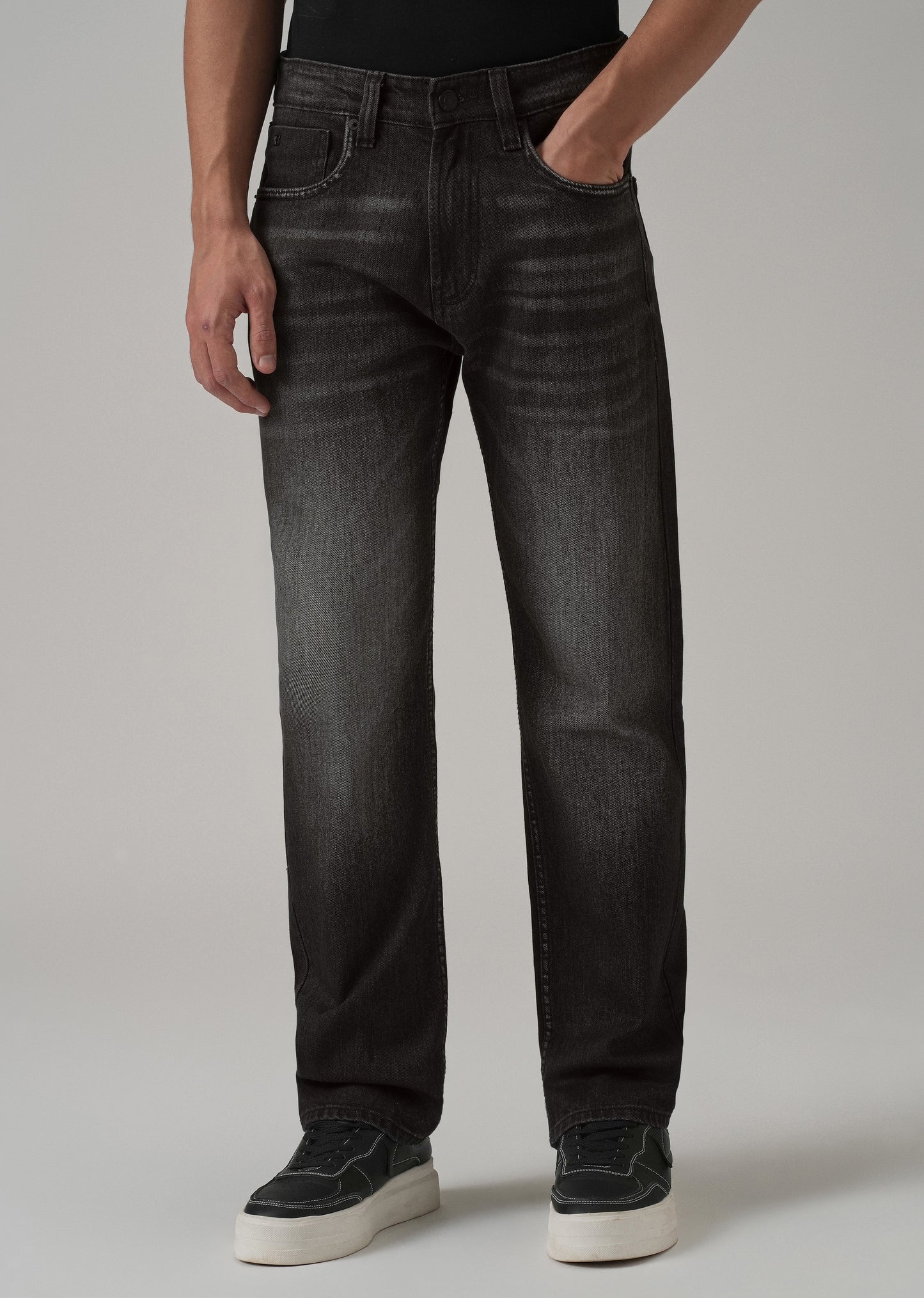 Mid Fade Black Straight Fit Jeans