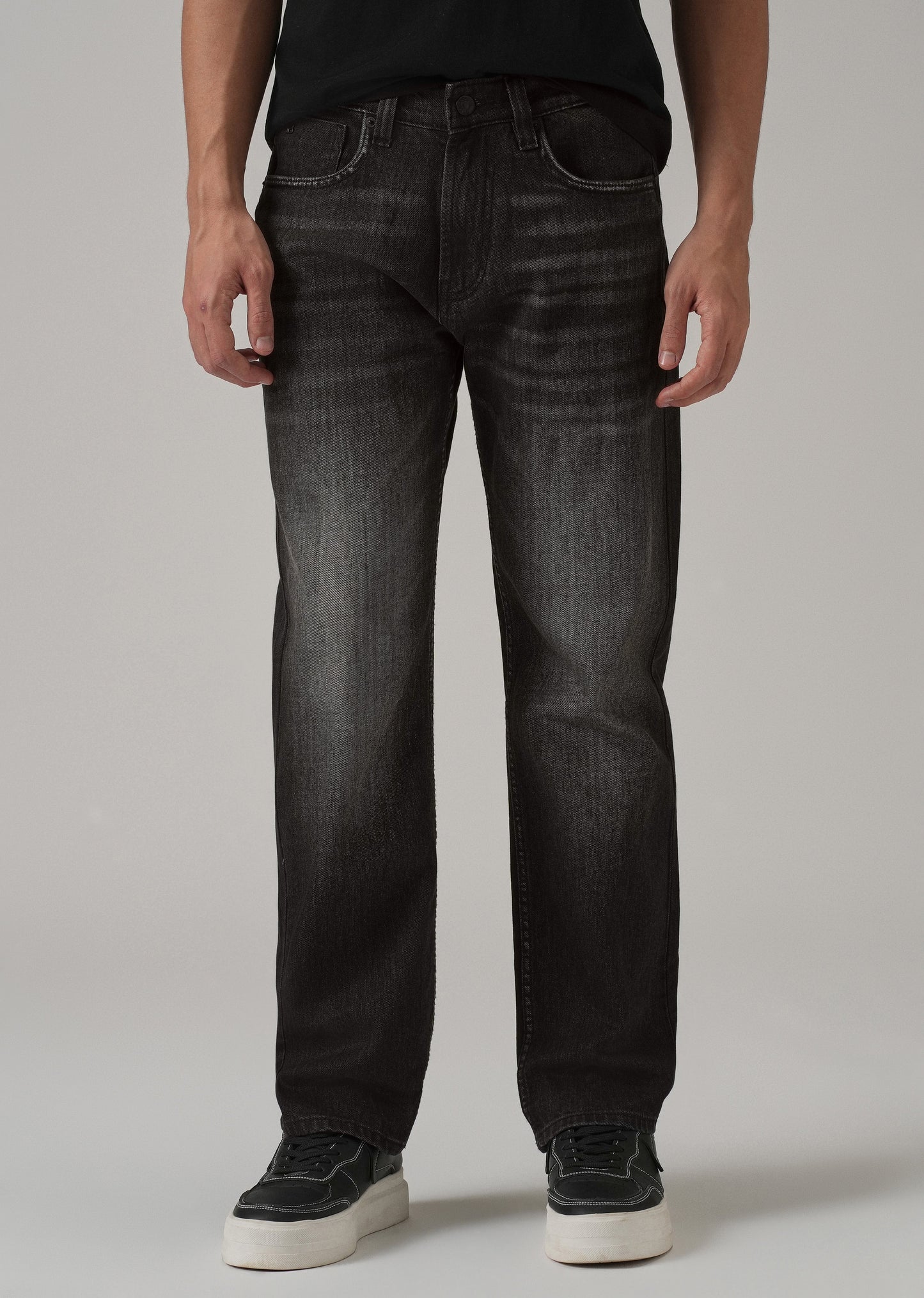 Mid Fade Black Straight Fit Jeans